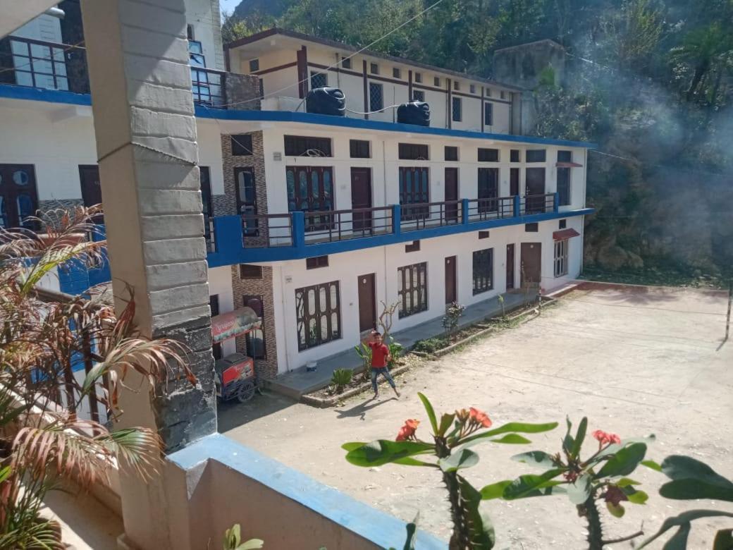 Vamoose Srishty Choice Apartment Rudraprayag Exterior photo